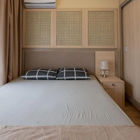 Apartamento Golden Sands Luxury Beachside Self-Catering Apartment With Pool Access