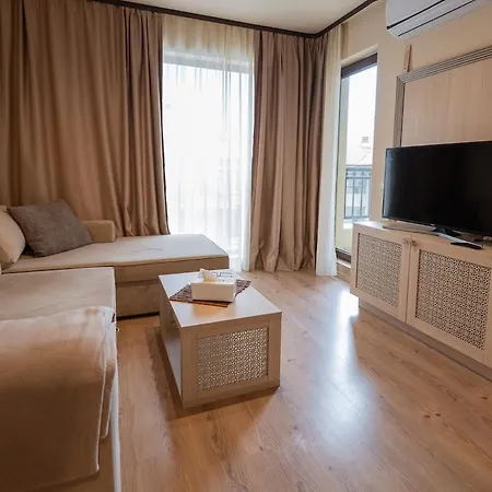 Luxury Beachside Self-catering With Pool Access