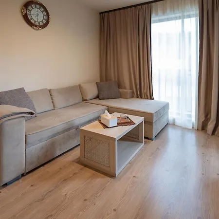 Golden Sands Luxury Beachside Self-Catering Apartment With Pool Access